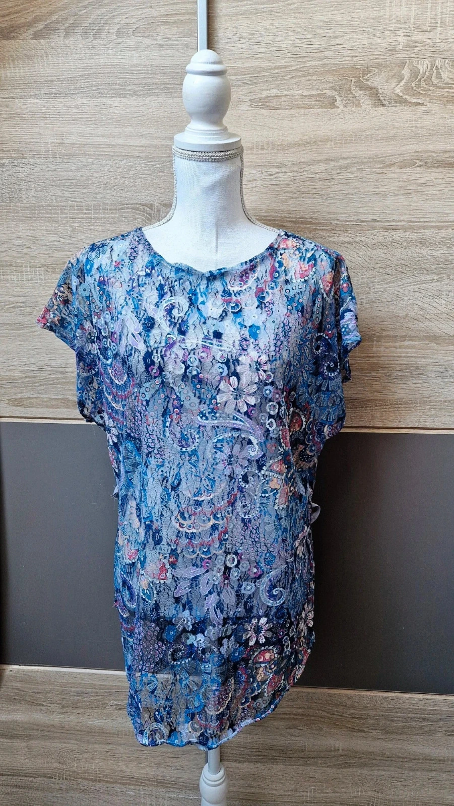 Haut en dentelle Taille 46/48